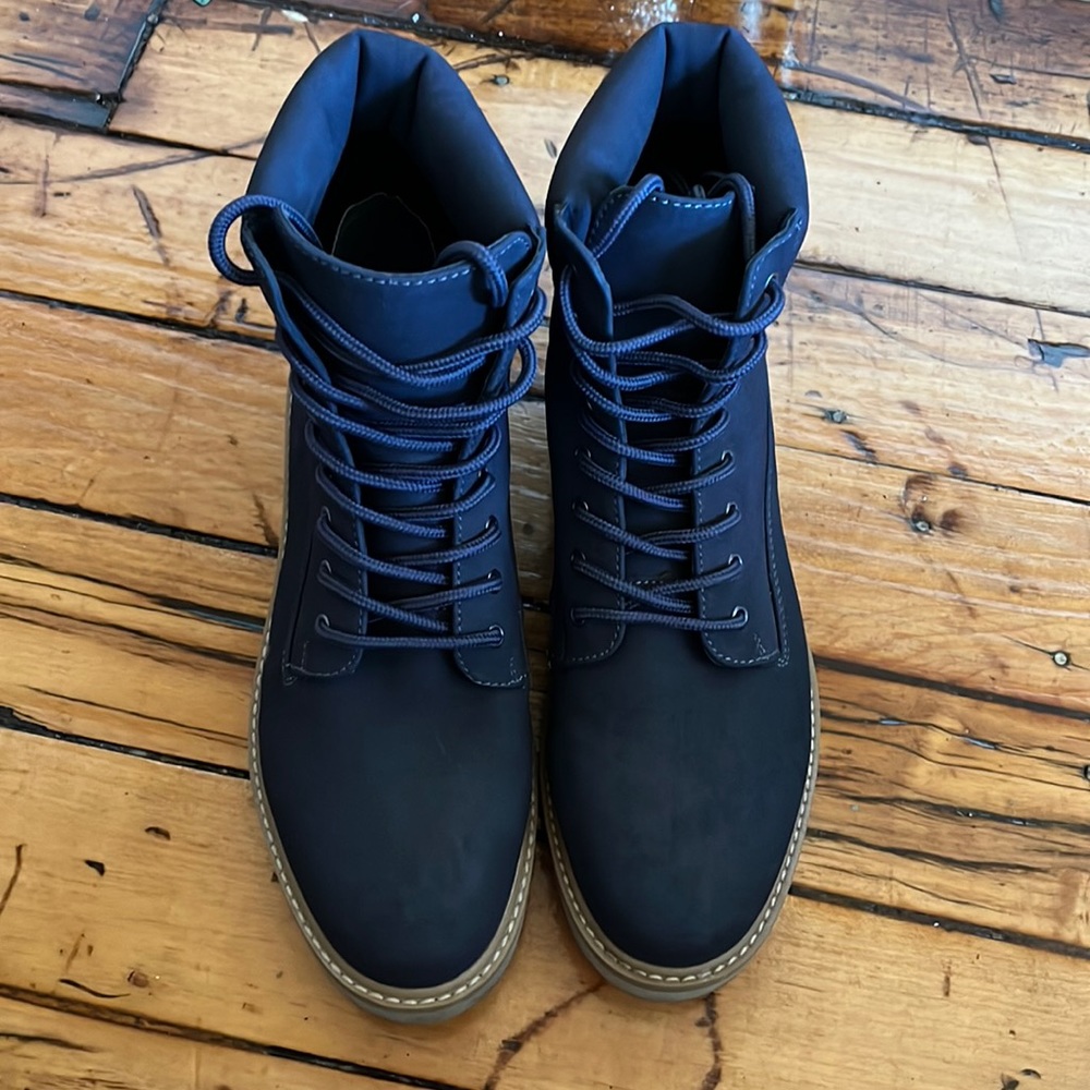 Navy blue suede casual boots